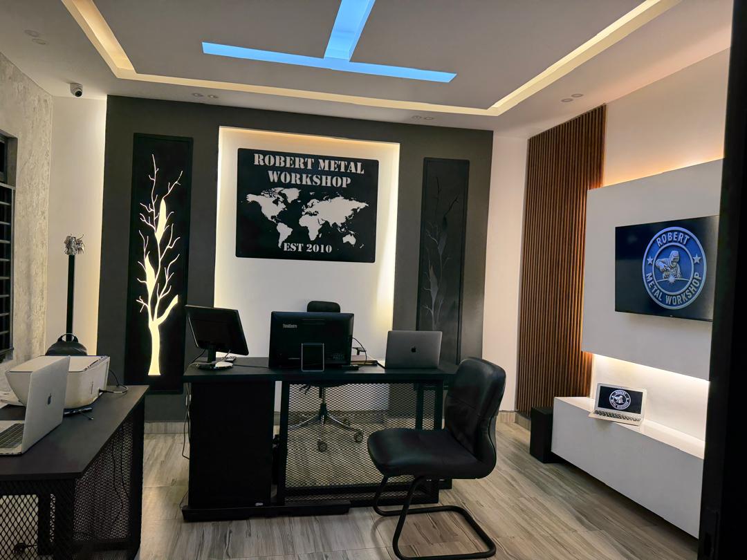 Robert Metal Workshop Office